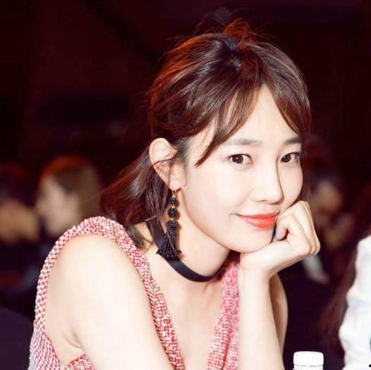 娱乐吃瓜四字女星名字大全,盘点那些令人捧腹的“吃瓜四字女星”